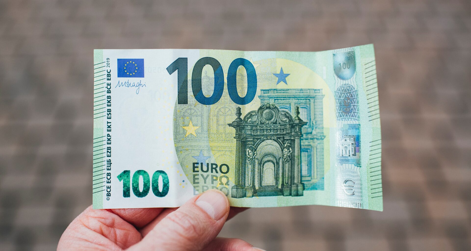 Dollar and Euro at parity
